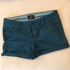 American Eagle Stretch Midi Shorts Size 4 Teal